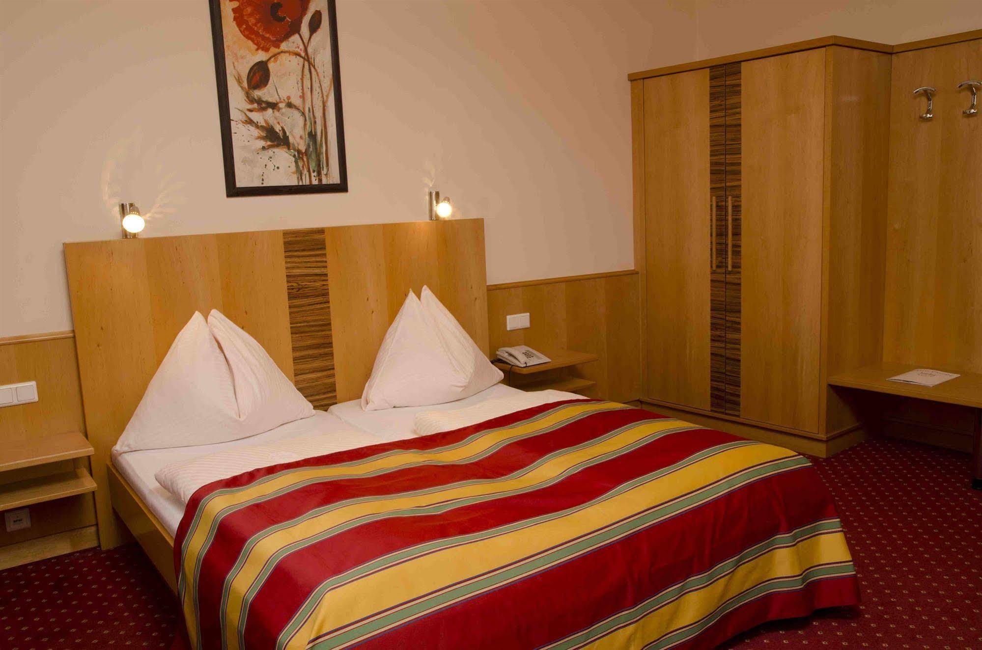 Hotel Cryston